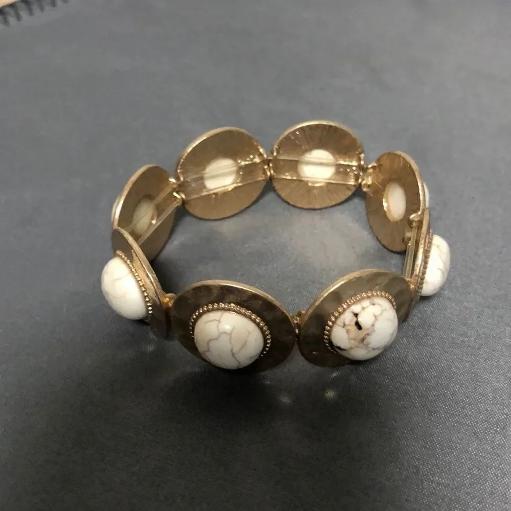 Distressed Gold Tone Bracelet with White Beads